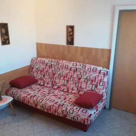 Parlov Lägenhet *
