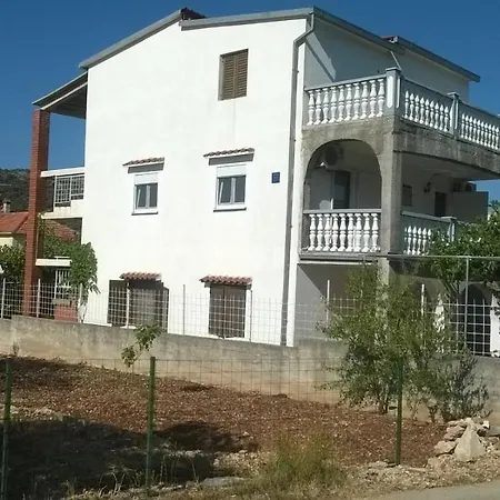 Apartment Parlov Vinisce